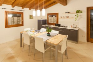 la-zona-cucina-soggiorno
